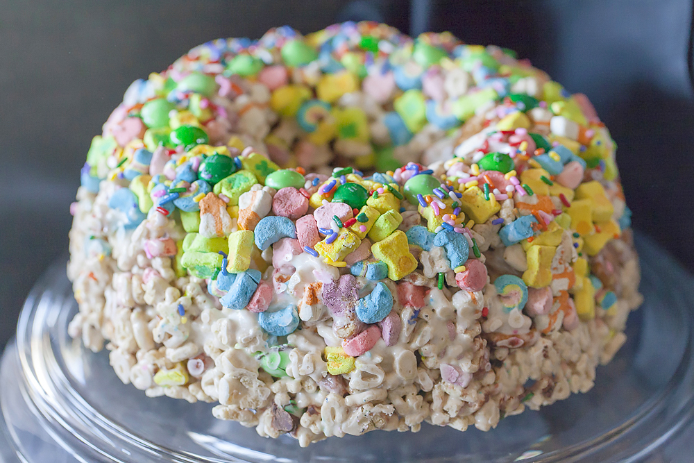 Lucky Charms cake whole